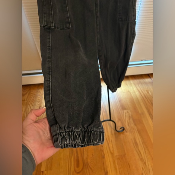 PACSUN Black Wash Wide Leg Cargo 90’s Jogger Boyfriend Relaxed Fit Jeans Size 26 - Picture 5 of 10